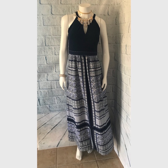 Last 1 Left! 💋 Vince Camuto • Tribal Key Hole Max - Picture 8 of 8